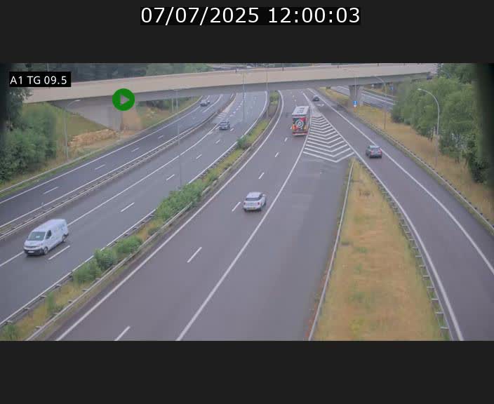 Traffic live webcam Luxembourg Jonction Grünewald - A1 direction Luxembourg-ville - BK 9.5