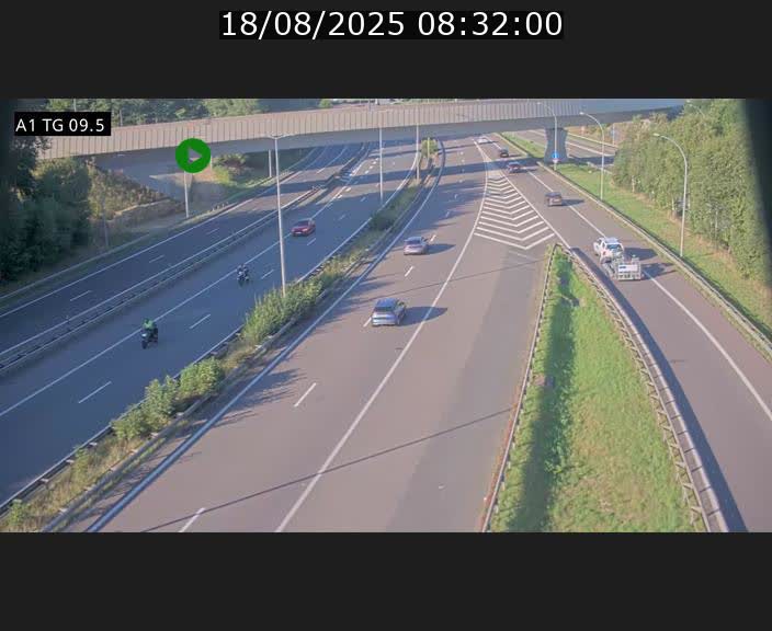Traffic live webcam Luxembourg Jonction Grünewald - A1 direction Luxembourg-ville - BK 9.5