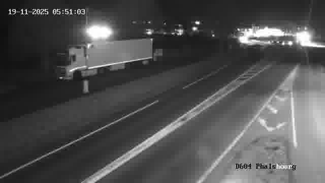 Webcam de surveillance sur D604 (France) à Phalsbourg, cadrée vers Phalsbourg, proposant une information routière utile aux déplacements quotidiens.