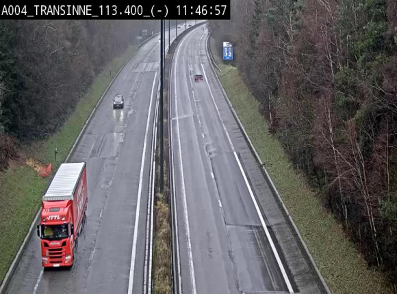 Caméra trafic E411 (A4) - Transinne direction Namur - BK 113.425