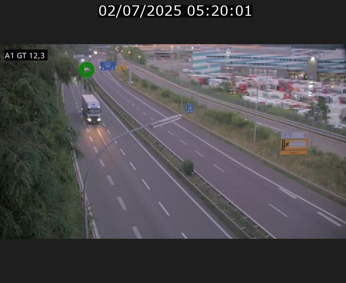 Traffic live webcam Luxembourg Senningerberg - A1 direction Allemagne - BK 12.3