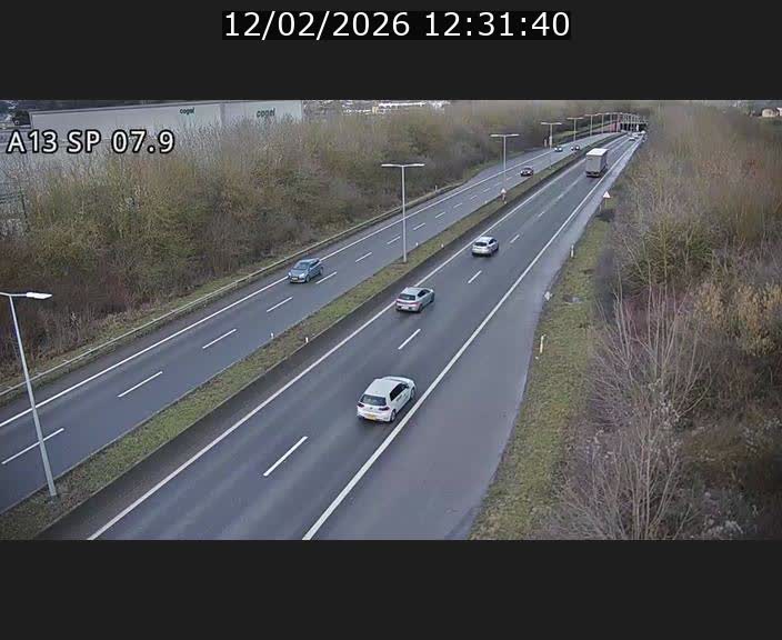 Traffic live webcam Luxembourg Jonction Lankelz - A13 direction Pétange - BK 7.9