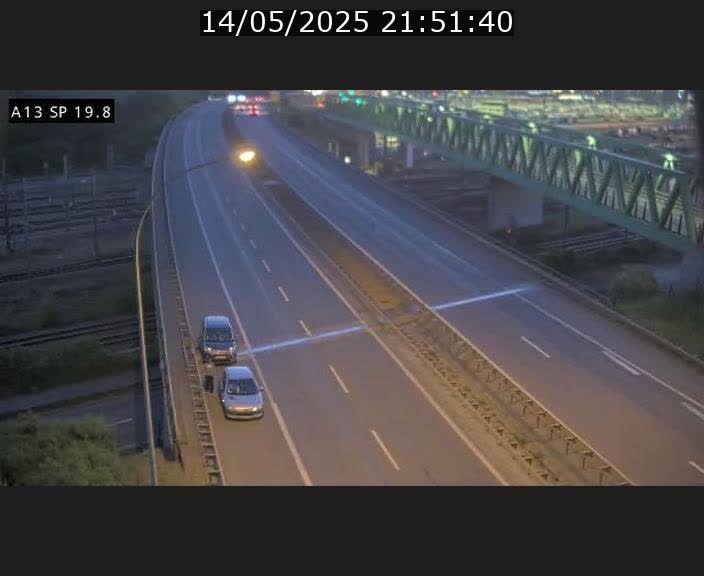 Traffic live webcam Luxembourg Croix de Bettembourg - A13 direction Esch-sur-Alzette - BK 19.8