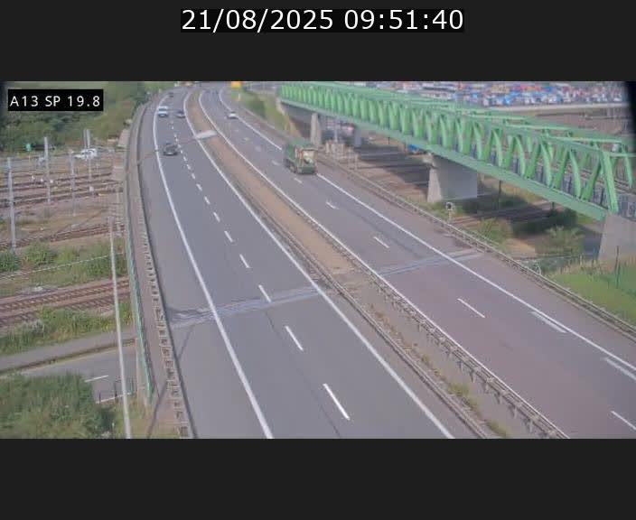Traffic live webcam Luxembourg Croix de Bettembourg - A13 direction Esch-sur-Alzette - BK 19.8