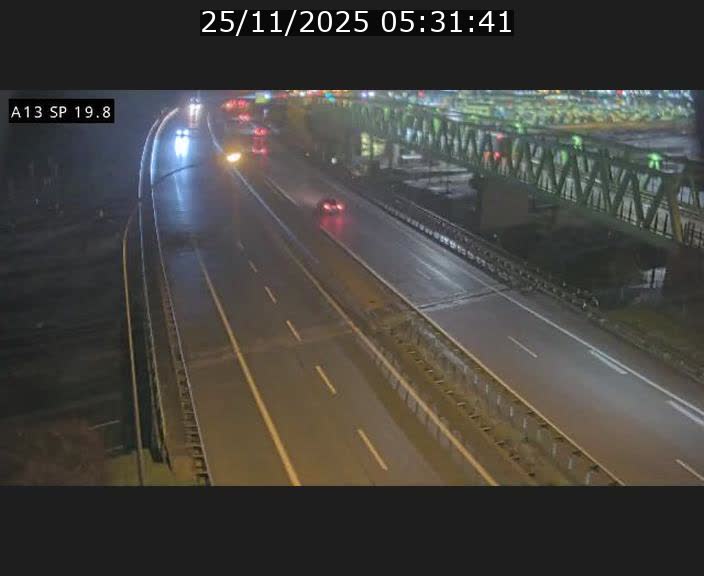 Traffic live webcam Luxembourg Croix de Bettembourg - A13 direction Esch-sur-Alzette - BK 19.8