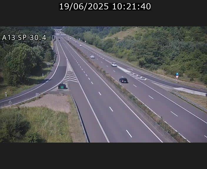 Traffic live webcam Luxembourg Altwies - A13 direction Luxembourg-ville - BK 30.4