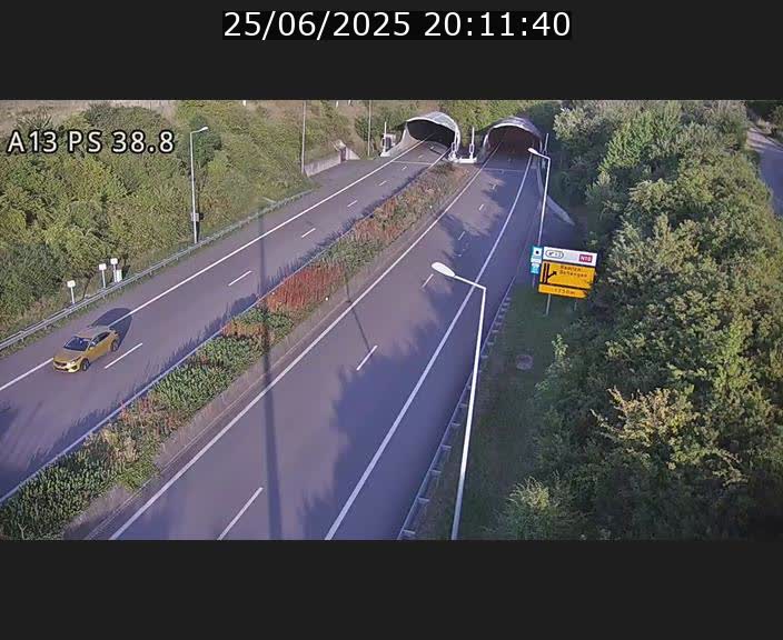 Webcam autoroute A13 à l'entrée ouest du tunnel Markusbierg à Schengen. Vue orientée vers Mondorf-les-Bains