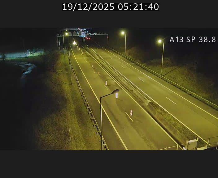 Webcam autoroute A13 à l'entrée ouest du tunnel Markusbierg à Schengen. Vue orientée vers le tunnel et l'Allemagne
