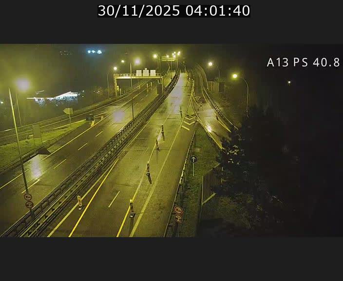 Webcam autoroute A13 à la sortie est du tunnel Markusbierg à Schengen. Vue sur le pont de la Moselle, vers l'Allemagne