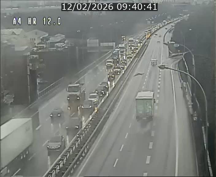 Traffic live webcam Luxembourg Jonction Foetz - A4 - BK 12.0 - direction Esch sur Alzette