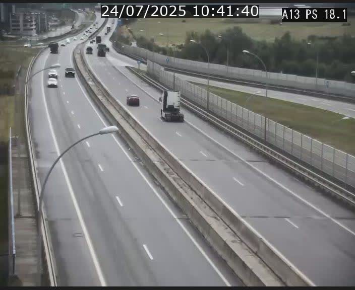 Traffic live webcam Luxembourg Dudelange - A13 direction Croix de Bettembourg - BK 18.1