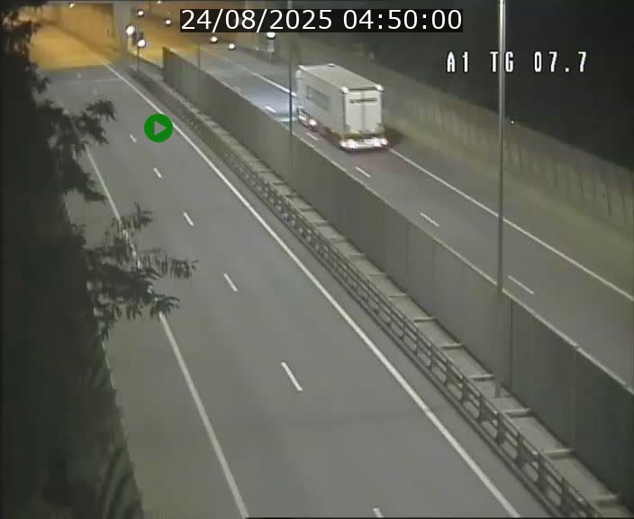 Traffic live webcam Luxembourg Kirchberg - A1 direction Luxembourg-ville - BK 7.7