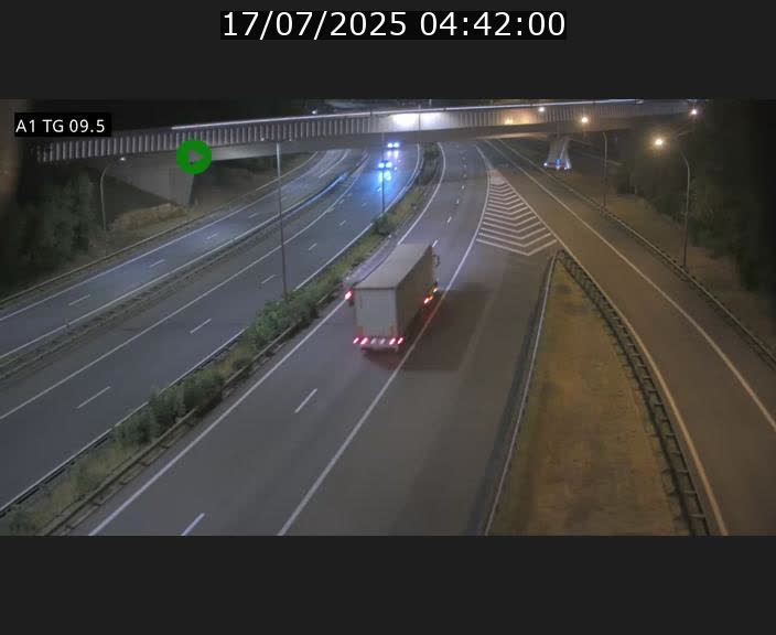 Traffic live webcam Luxembourg Jonction Grünewald - A1 direction Luxembourg-ville - BK 9.5