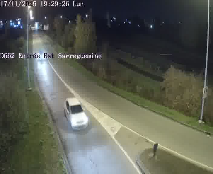 Point de vue trafic déployé sur D662 (France) à Sarreguemines, regardant vers Sarreguemines, aidant conducteurs et services à anticiper les flux.