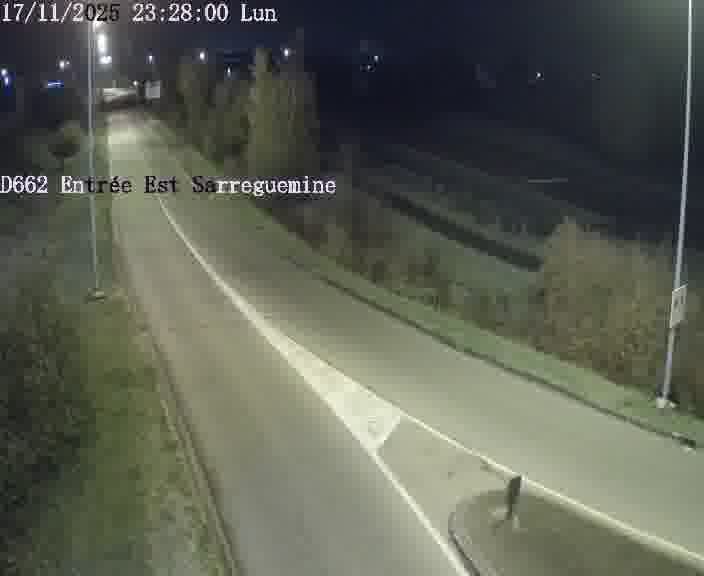 Point de vue trafic déployé sur D662 (France) à Sarreguemines, regardant vers Sarreguemines, aidant conducteurs et services à anticiper les flux.