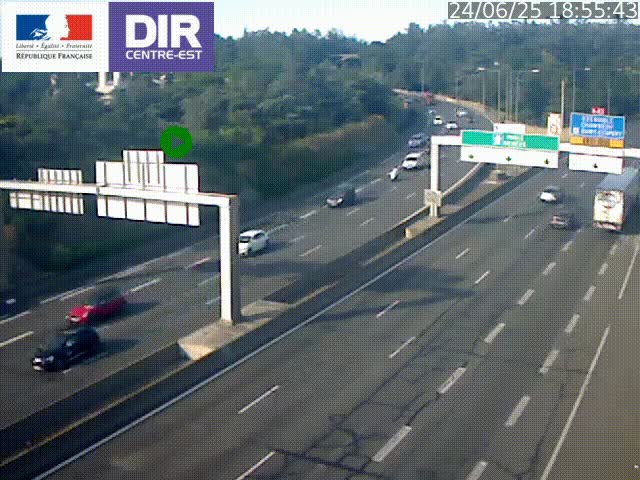 Caméra de circulation routière sur le boulevard périphérique Laurent Bonnevay de Lyon (D383) à hauteur de Bron, avant la jonction avec l'A43. Vue orientée vers l'échangeur