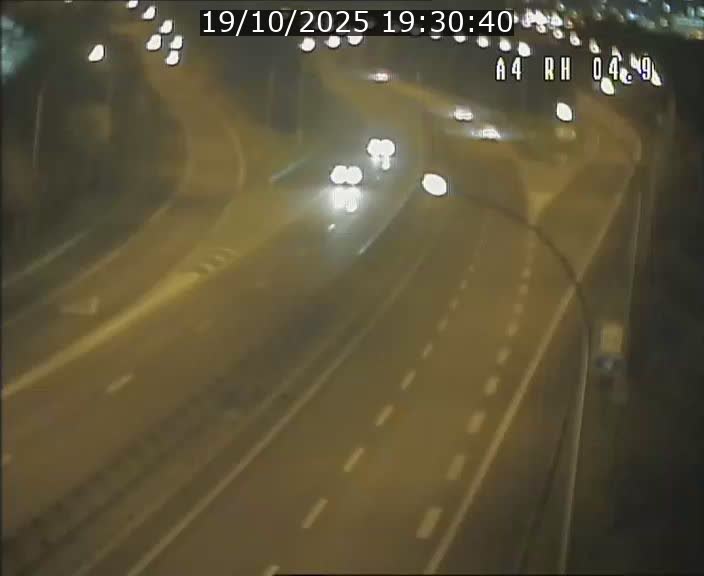 Traffic live webcam Luxembourg Leudelange - A4 - BK 4.9 - direction Luxembourg
