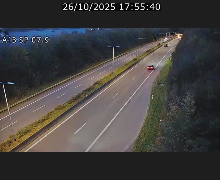 Traffic live webcam Luxembourg Jonction Lankelz - A13 direction Pétange - BK 7.9