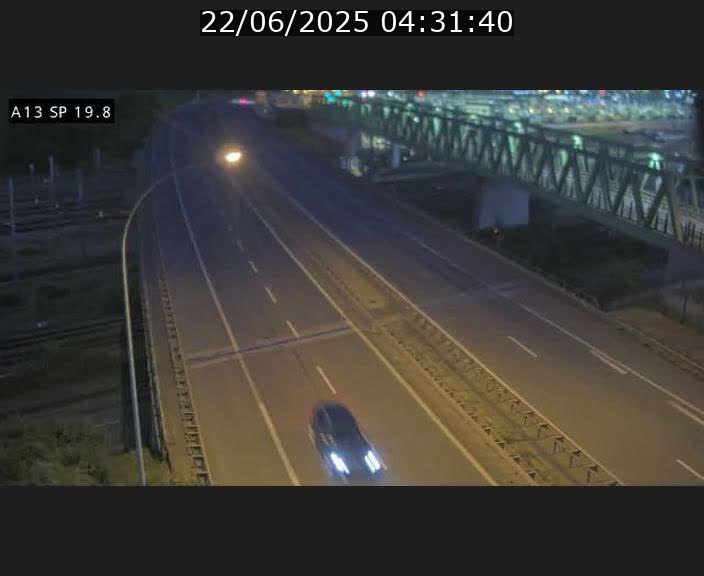 Traffic live webcam Luxembourg Croix de Bettembourg - A13 direction Esch-sur-Alzette - BK 19.8