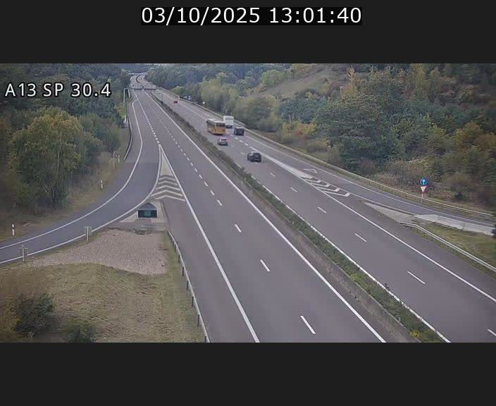 Traffic live webcam Luxembourg Altwies - A13 direction Luxembourg-ville - BK 30.4