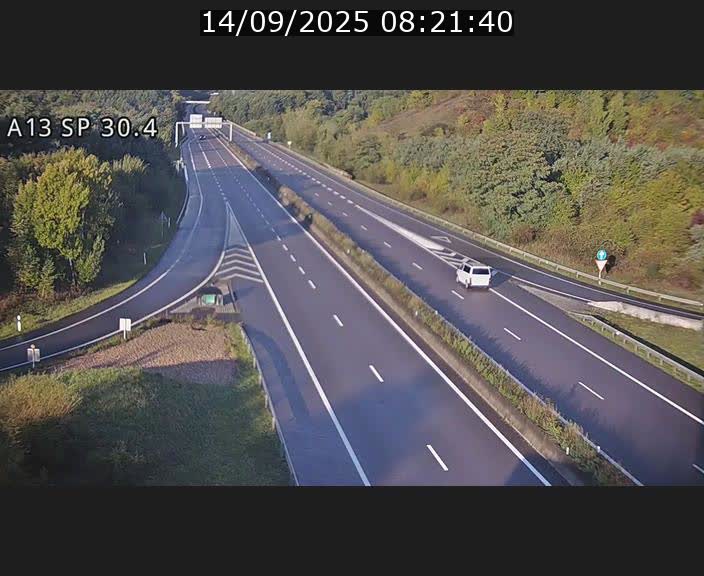 Traffic live webcam Luxembourg Altwies - A13 direction Luxembourg-ville - BK 30.4