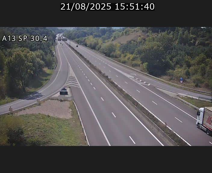 Traffic live webcam Luxembourg Altwies - A13 direction Luxembourg-ville - BK 30.4