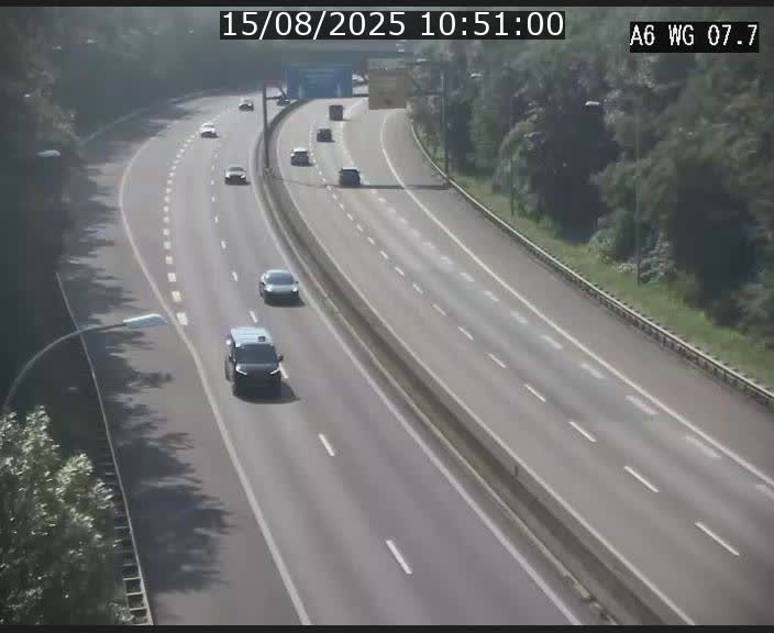Traffic live webcam Luxembourg - Bridel - A6 - BK 7.7 - direction Belgique