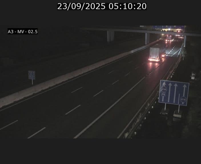 Webcam autoroute A3 au Luxembourg à proximité de la Croix de Gasperich. Vue orientée vers Luxembourg