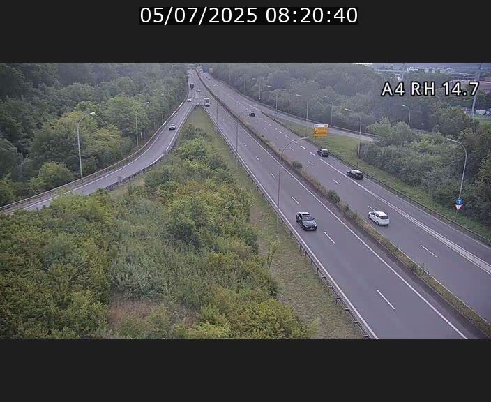 Traffic live webcam Luxembourg Jonction Lankelz - A4 - BK 14.7 - direction Luxembourg