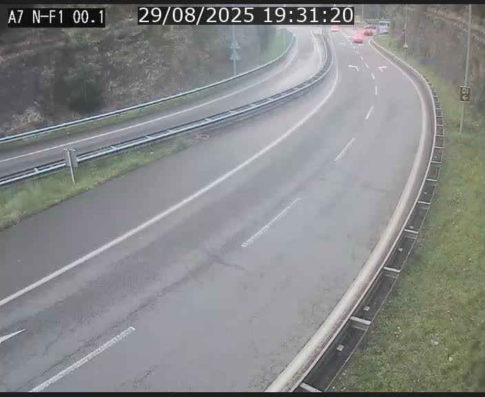 Webcam autoroute Luxembourg A7 située dans la sortie 1 Waldhof, vers la N11, avant le Tunnel Stafelter