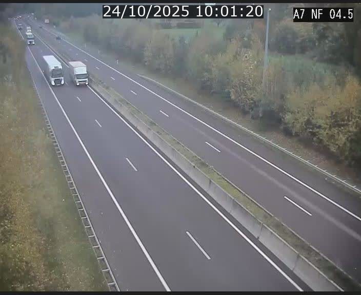 Caméra autoroute Luxembourg A7 - Passage à gibier Rëngelbour - direction Tunnel Grouft