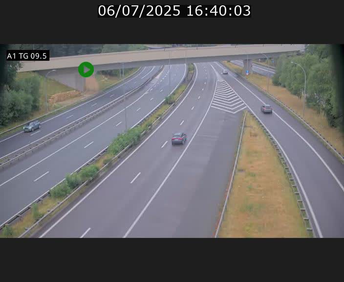 Traffic live webcam Luxembourg Jonction Grünewald - A1 direction Luxembourg-ville - BK 9.5
