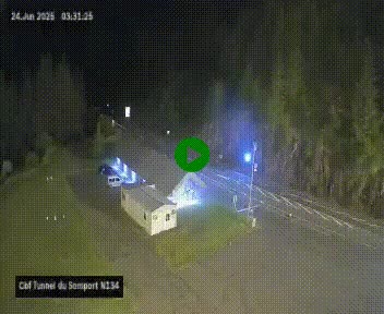 Webcam à l'entrée du tunnel du Somport, côté français, sur la N134, dans les Pyrénées, en direction de l'Espagne, à 1116 mètres d'altitude