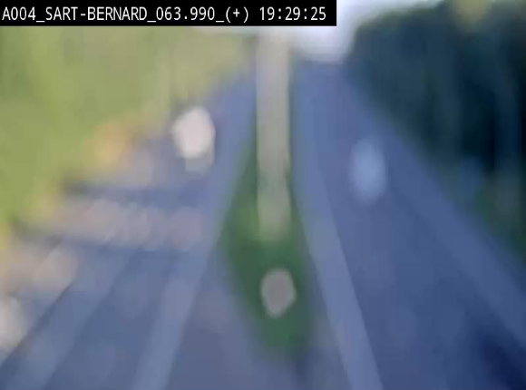 Webcam sur l'E411 à hauteur de la jonction avec la N4 à la sortie de Namur. Vue orientée vers Luxembourg
