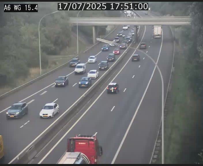Traffic live webcam Luxembourg Capellen - A6 - BK 15.4 - direction Luxembourg/France/Allemagne