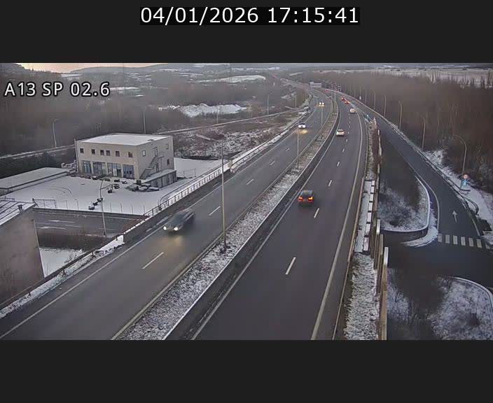 Traffic live webcam Luxembourg Sanem - A13 direction Pétange - BK 2.6