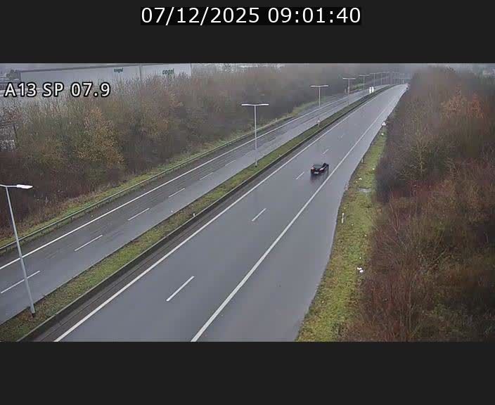 Traffic live webcam Luxembourg Jonction Lankelz - A13 direction Pétange - BK 7.9
