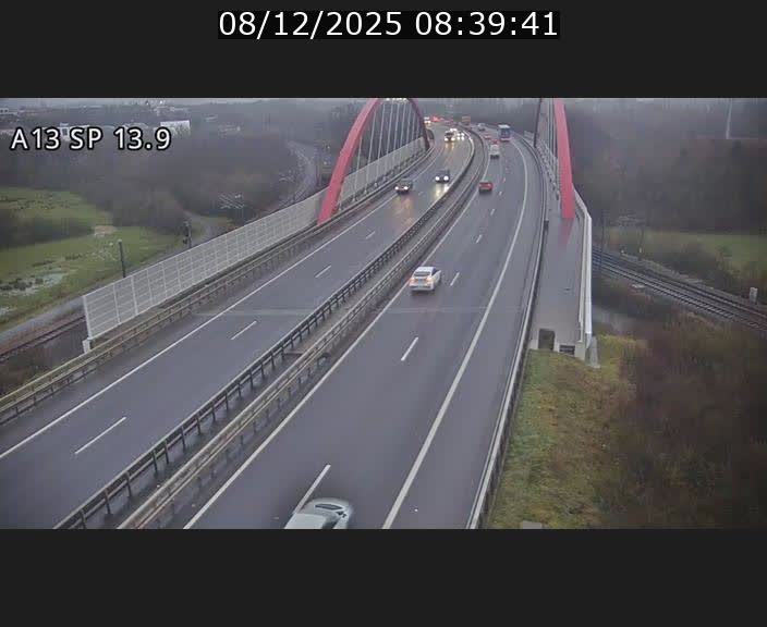 Traffic live webcam Luxembourg Kayl - A13 direction Esch-sur-Alzette/Luxembourg-ville - BK 13.9