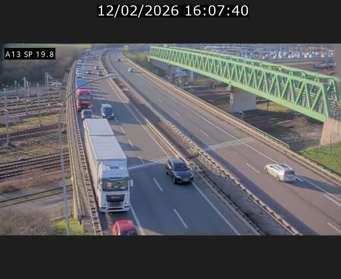 Traffic live webcam Luxembourg Croix de Bettembourg - A13 direction Esch-sur-Alzette - BK 19.8