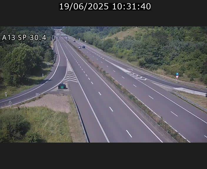 Traffic live webcam Luxembourg Altwies - A13 direction Luxembourg-ville - BK 30.4