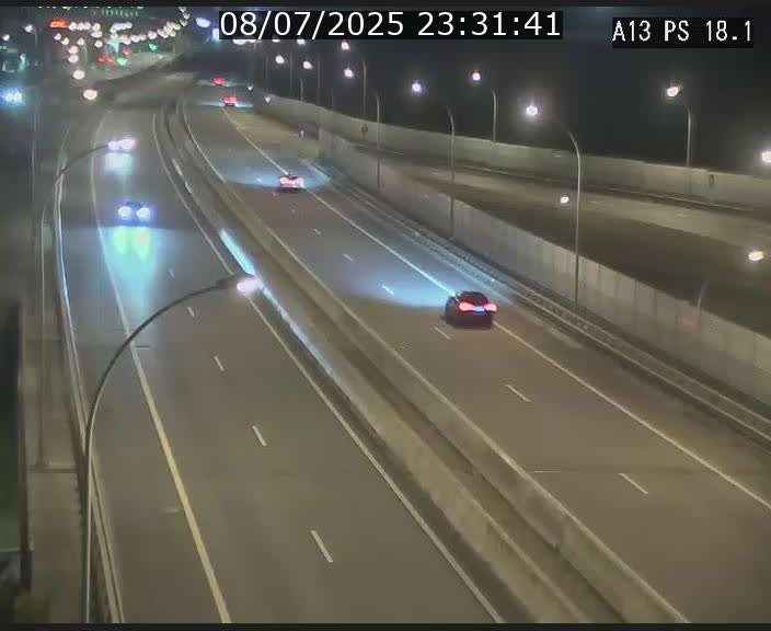 Traffic live webcam Luxembourg Dudelange - A13 direction Croix de Bettembourg - BK 18.1
