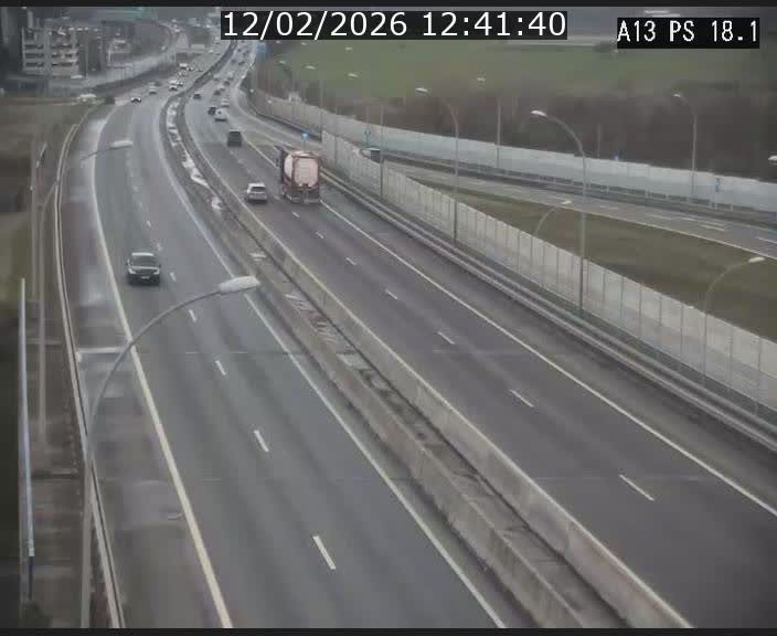 Traffic live webcam Luxembourg Dudelange - A13 direction Croix de Bettembourg - BK 18.1