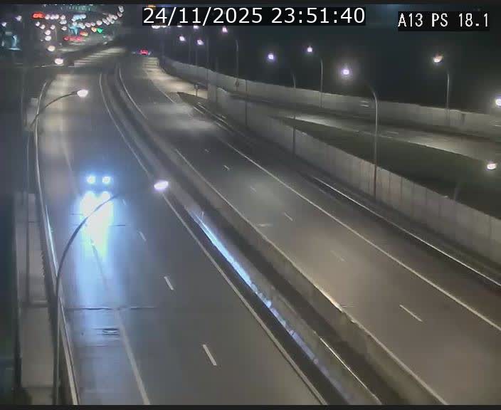 Traffic live webcam Luxembourg Dudelange - A13 direction Croix de Bettembourg - BK 18.1