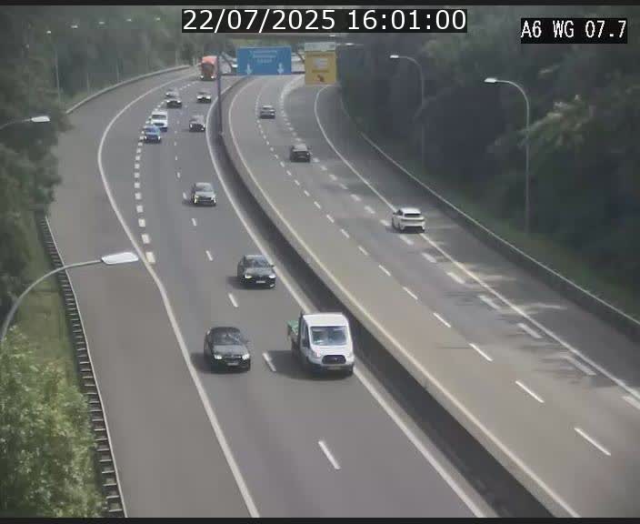 Traffic live webcam Luxembourg - Bridel - A6 - BK 7.7 - direction Belgique