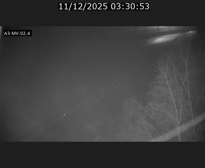 Webcam autoroute de la France (A3) au Luxembourg à Fentange, à proximité de la Croix de Gasperich. Vue orientée vers la Cloche d'Or