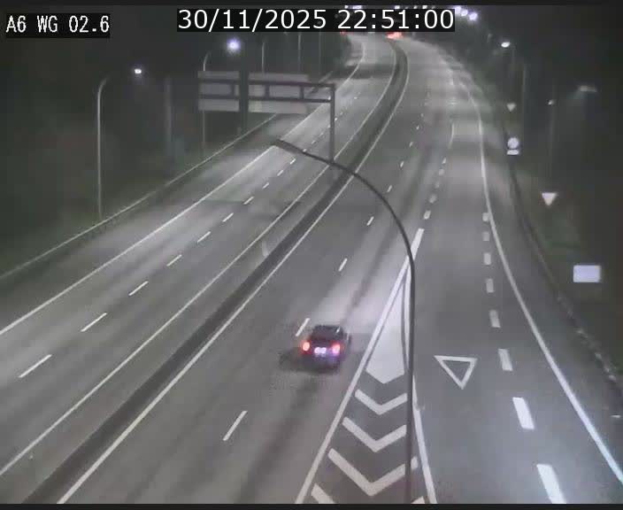 Traffic live webcam Luxembourg Croix de Cessange - A6 - BK 2.6 - direction France/Allemagne