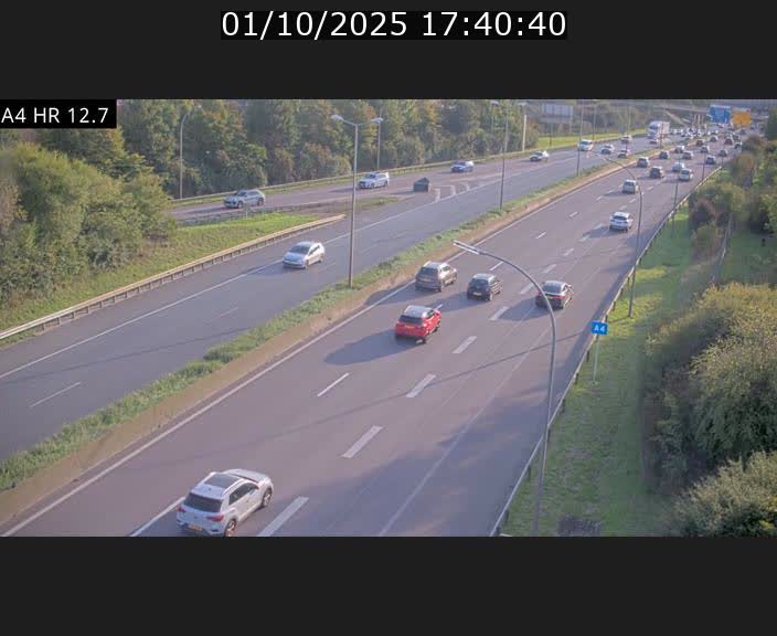 Traffic live webcam Luxembourg Esch sur Alzette - A4 - BK 12.7 - direction Esch-Belval