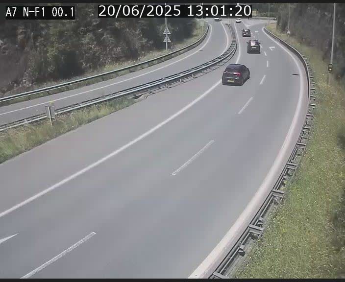 Webcam autoroute Luxembourg A7 située dans la sortie 1 Waldhof, vers la N11, avant le Tunnel Stafelter