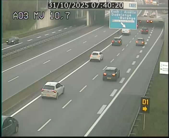 Traffic live webcam Luxembourg Croix de Bettembourg - A3 - BK 10.7 - direction France