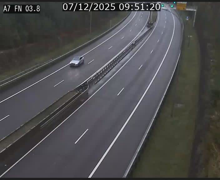 Caméra autoroute Luxembourg A7 - Passage à gibier Rëngelbour - direction Tunnel Stafelter